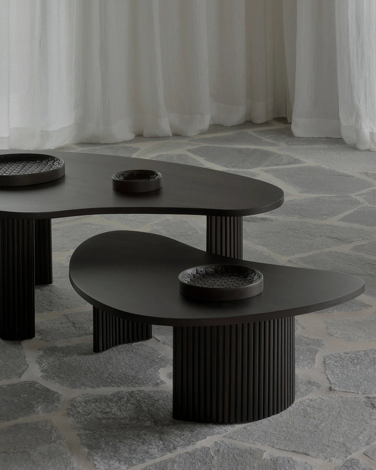 Tables gigognes